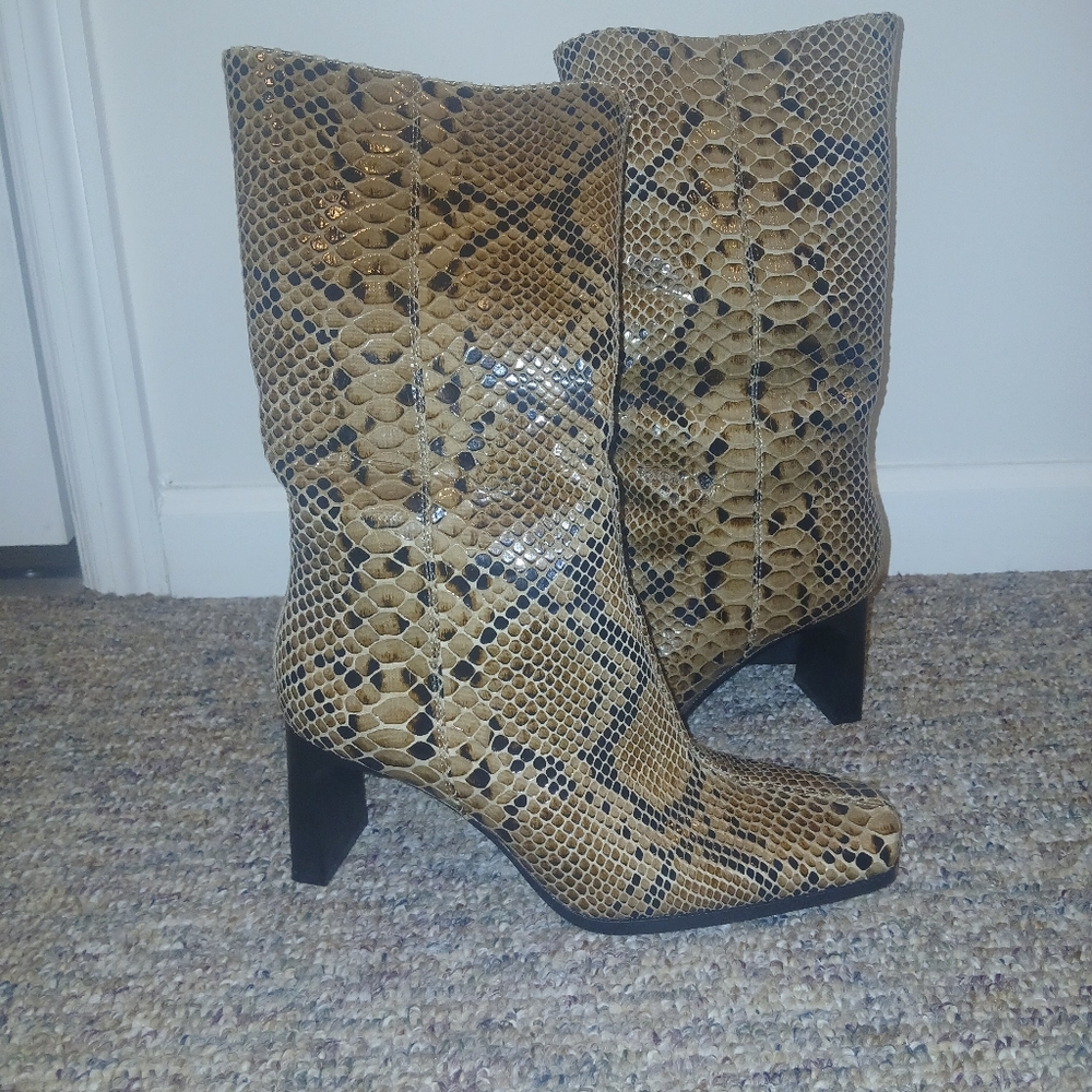 Snake Skin Boots (100% Leather)